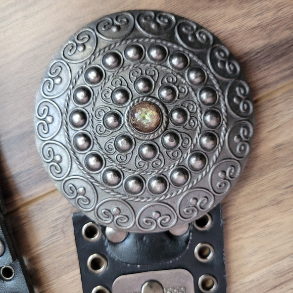 Metallic and Leather Belt - Picture 4 of 4